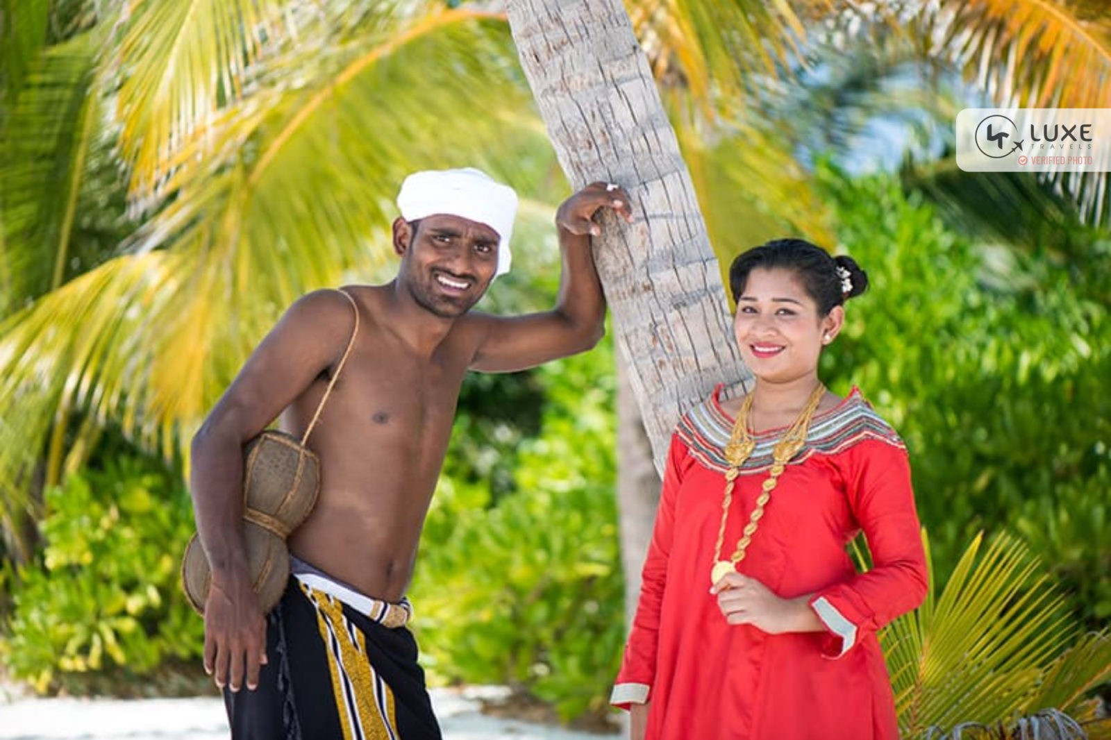 Сколько людей живет на островах. Мальдивцы раса. Мальдивы население. Мальдивы местные жители. Коренные жители Мальдив.